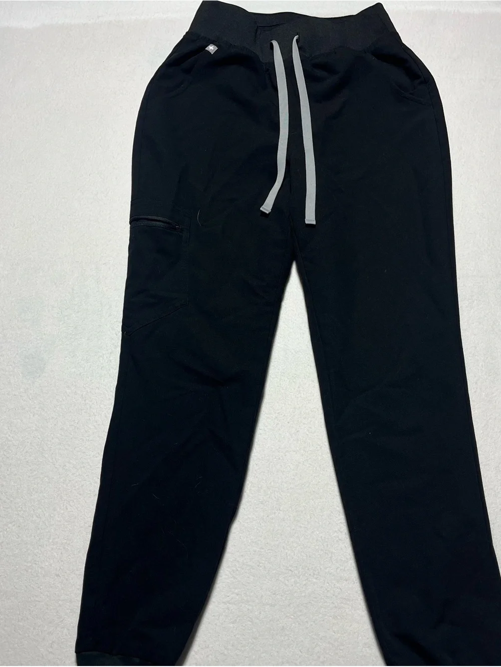 Figs Men's Black Cargo Jogger Pants with Zipper Pocket